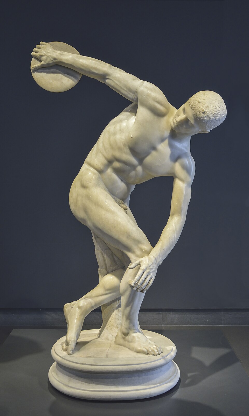 Discóbolo, Míron · escultura