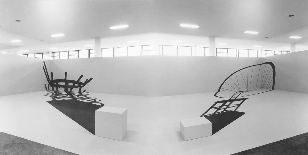 In Absentia (M.D.), obra de Regina Silveira